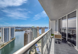 Apartment #4708 at Icon Brickell Tower 2