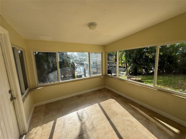 Home for sale at 500 SW 18th Ave - photo 5227062
