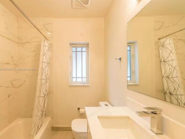Home for rent at 2286 SW 21st Ave - photo 5222006
