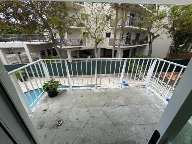Home for rent at 1950 Brickell Ave 106 - photo 5221930