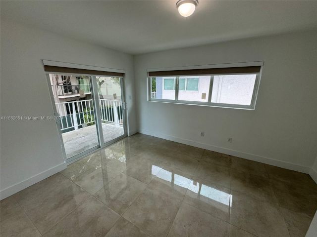 Home for rent at 1950 Brickell Ave 106 - photo 5221931