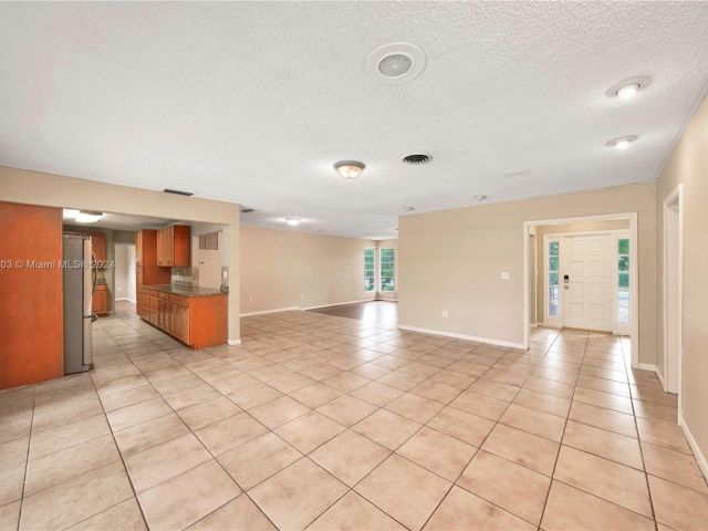 Home for sale at 11900 SW 84th Ave - photo 5388289