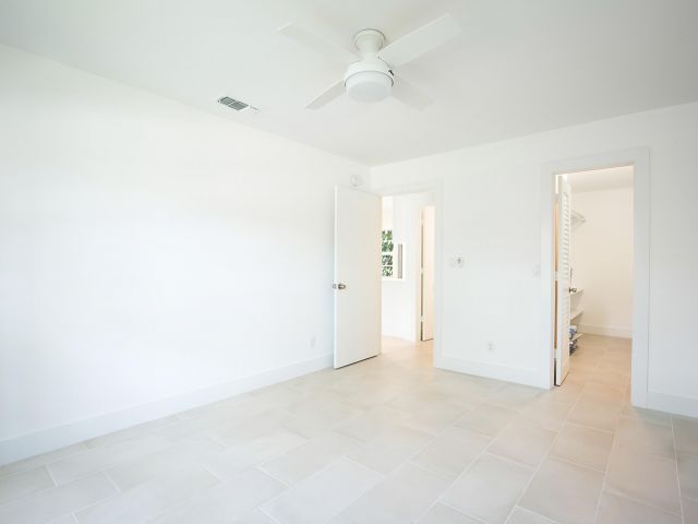 Home for rent at 705 New York Street - photo 5222687