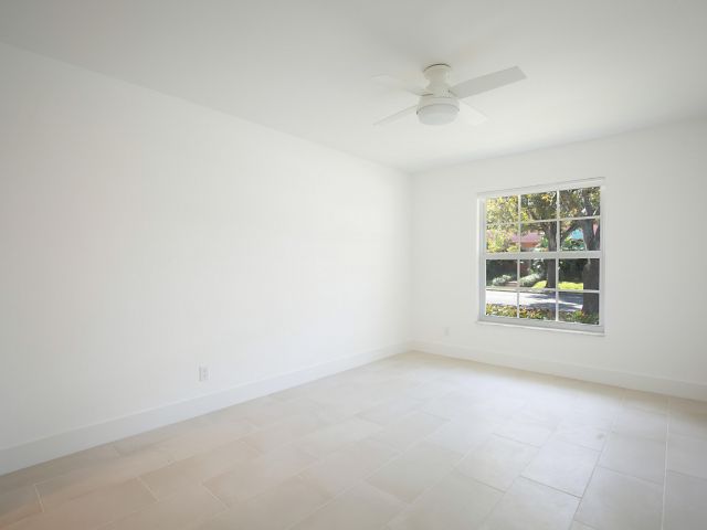 Home for rent at 705 New York Street - photo 5222688