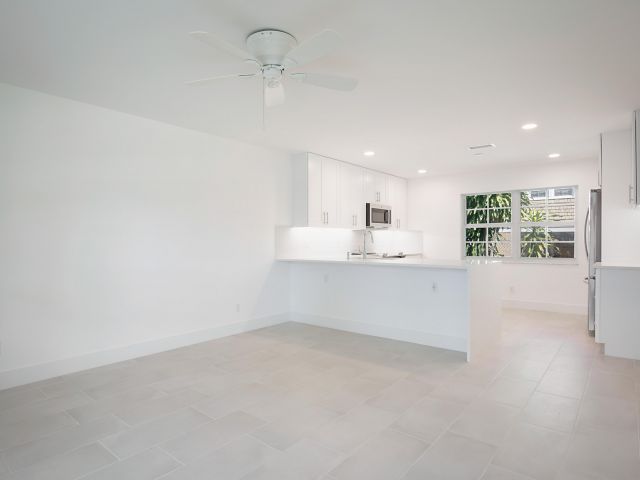 Home for rent at 705 New York Street - photo 5222698