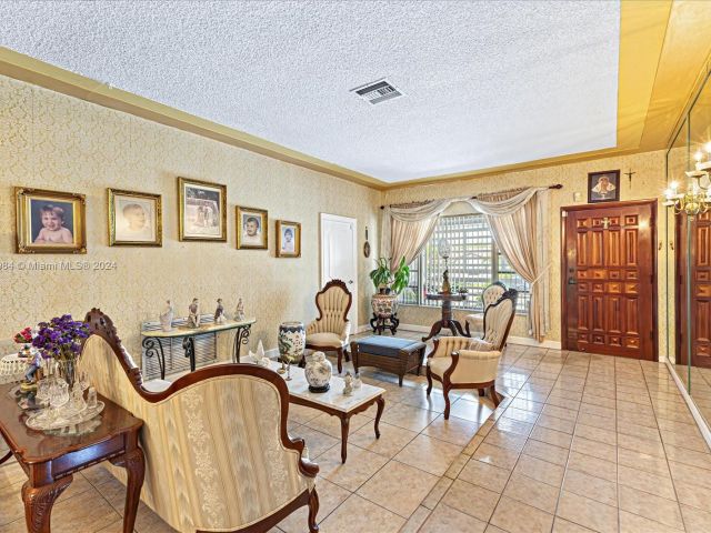 Home for sale at 1420 SW 17th St - photo 5225970