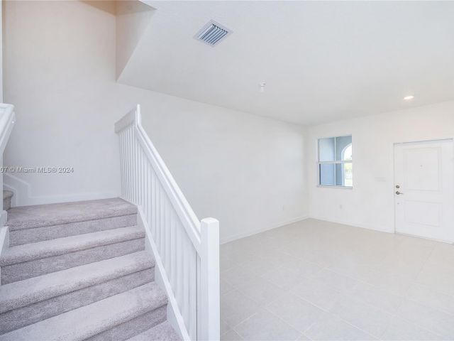 Home for rent at 2642 SE 10 street - photo 5388577