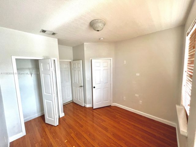 Home for rent at 5400 NW 107th Ave 410 - photo 5223552