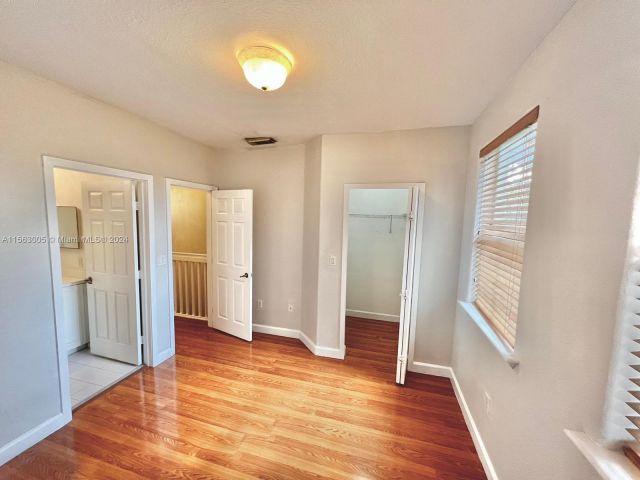 Home for rent at 5400 NW 107th Ave 410 - photo 5223559