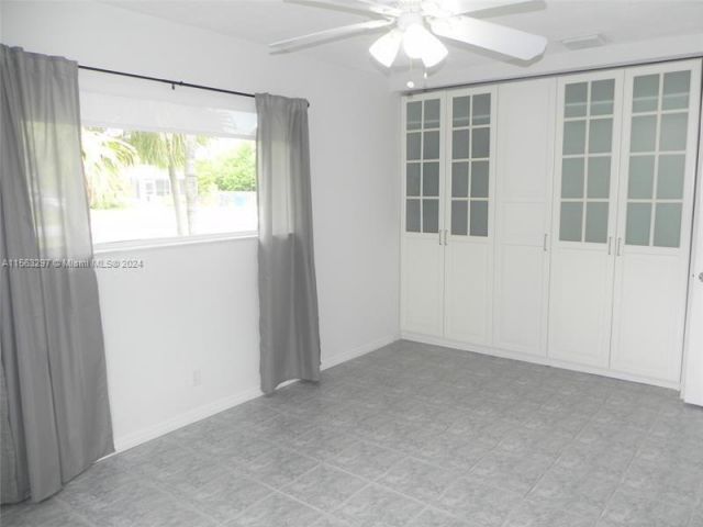 Home for sale at 1125 N 14th Ave - photo 5239407