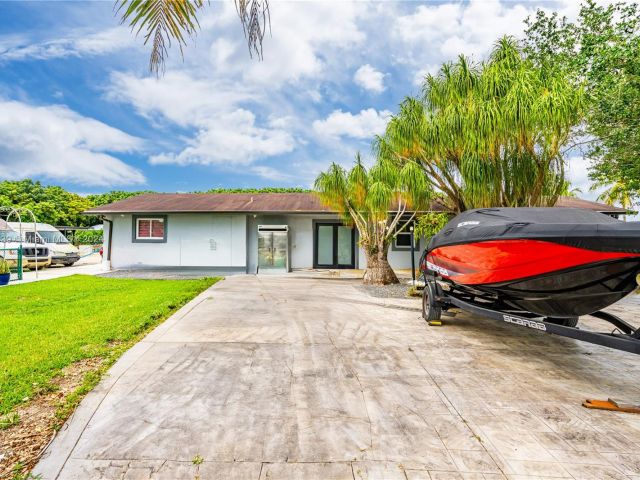 Home for sale at 33300 SW 212th Ave - photo 5228766