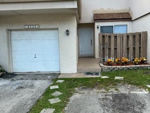 Home for rent at 8224 NW 9th Ct - photo 5232722