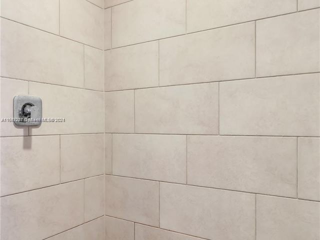 Home for rent at 4745 NW 84th Ct 19 - photo 5230205
