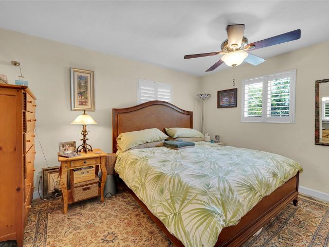 Home for sale at 414 SW 14TH CT - photo 5299900