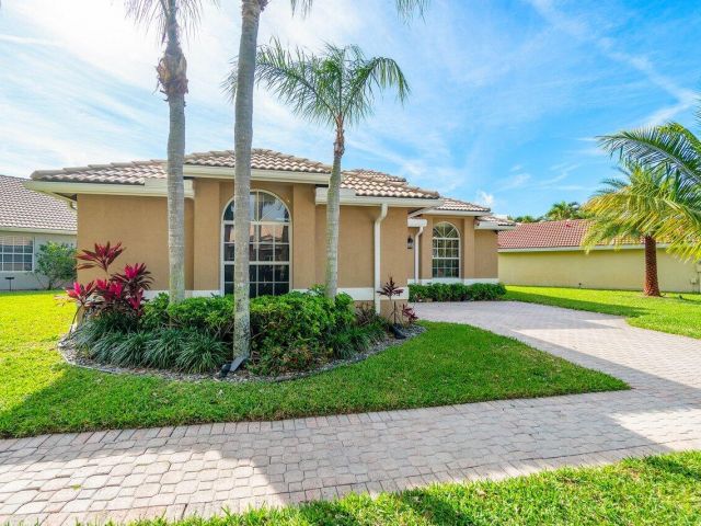 Home for sale at 5452 Grande Palm Circle - photo 5233890