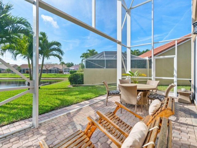 Home for sale at 5452 Grande Palm Circle - photo 5233895