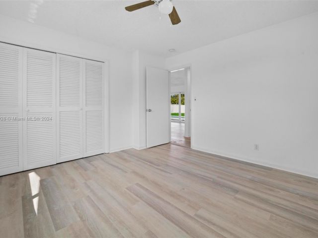 Home for sale at 28 SW 9th Ave - photo 5242518