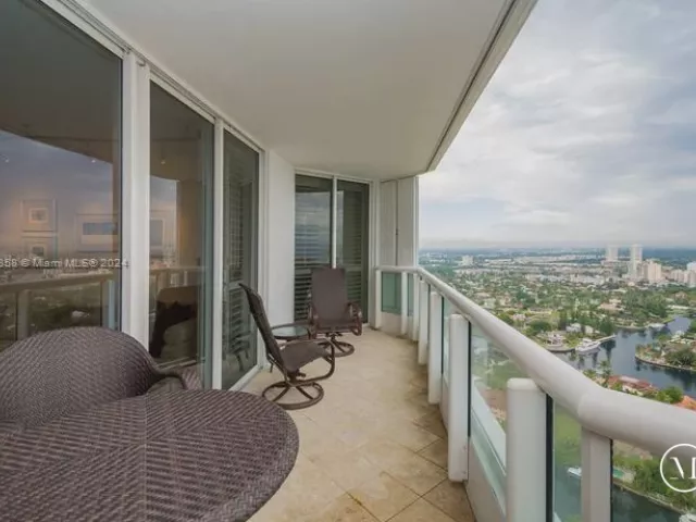 Apartment for sale  Unit #3209 - photo 5235996