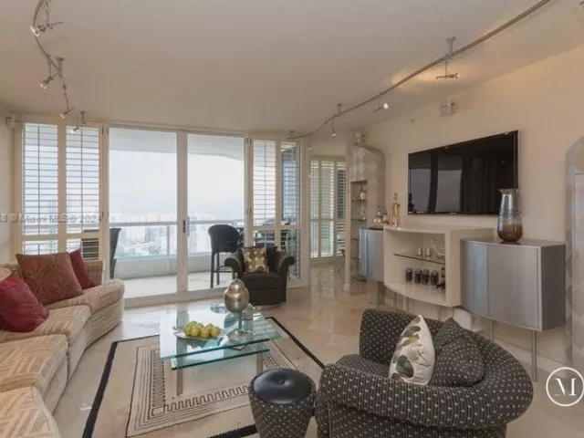 Apartment for sale  Unit #3209 - photo 5235999