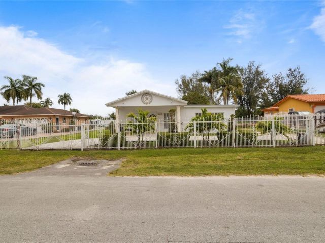 Home for sale at 10845 NW 19th Ave - photo 5234191