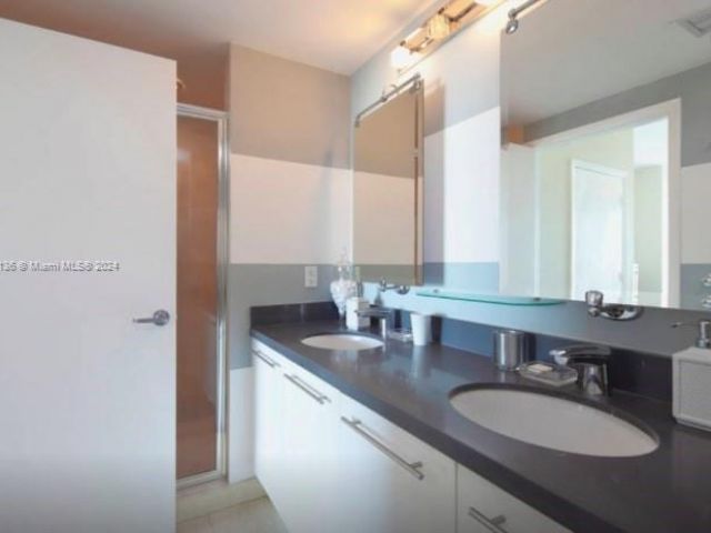 Apartment for rent  Unit #3807 - photo 5236833