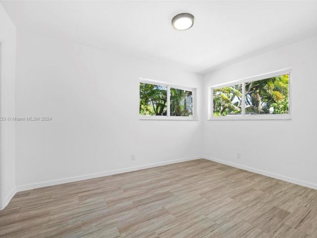Home for sale at 509 NW 29 Street - photo 5237951
