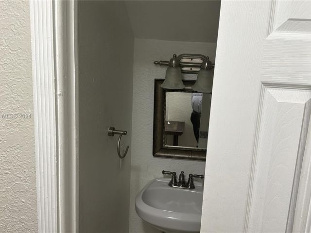 Home for rent at 11821 SW 18th St 2-23 - photo 5238495