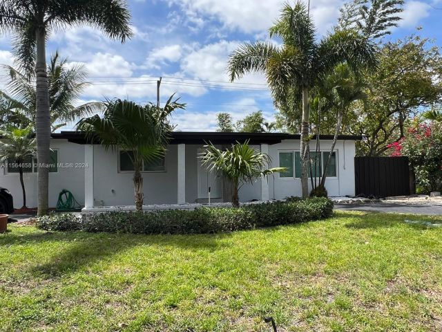 Home for sale at 3350 SW 20th St - photo 5243315