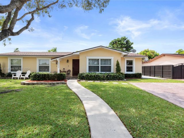 Home for sale at 12430 SW 106th Ter - photo 5264414