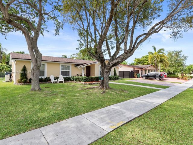 Home for sale at 12430 SW 106th Ter - photo 5264417