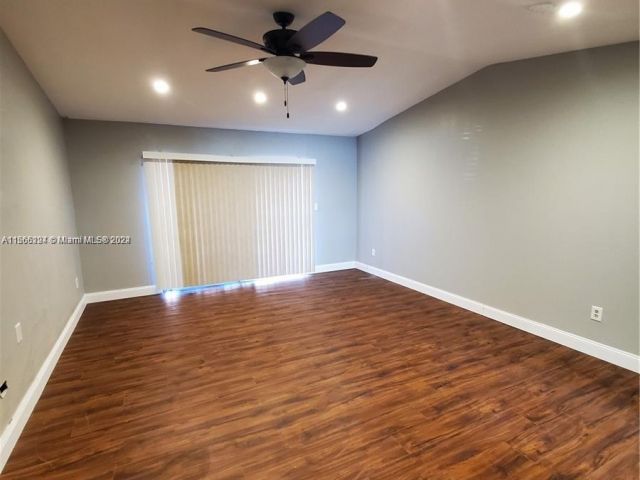 Home for rent at 20309 NW 27th Pl . - photo 5244435