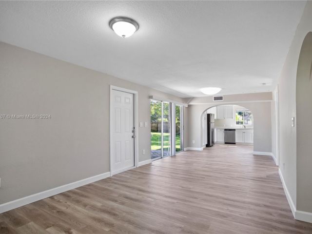 Home for sale at 1658 SW 30th Ter - photo 5244091