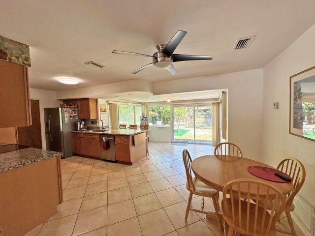Home for sale at 8952 SW 52nd Street - photo 5243910