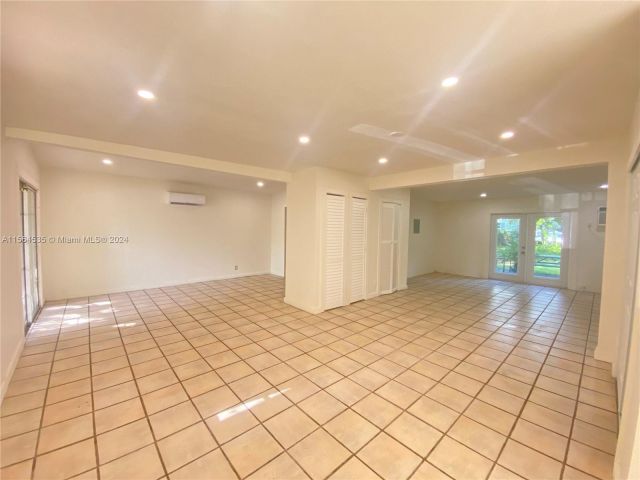 Home for sale at 618-620 SW 13th Ave - photo 5243735