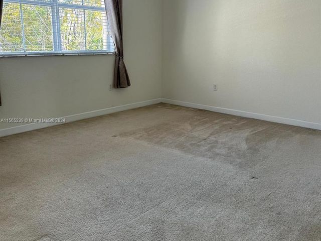 Home for rent at 11010 NW 86th Ter 11010 - photo 5244524