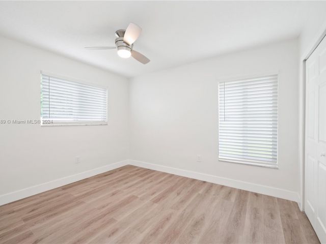 Home for rent at 10872 SW 33rd St - photo 5244818