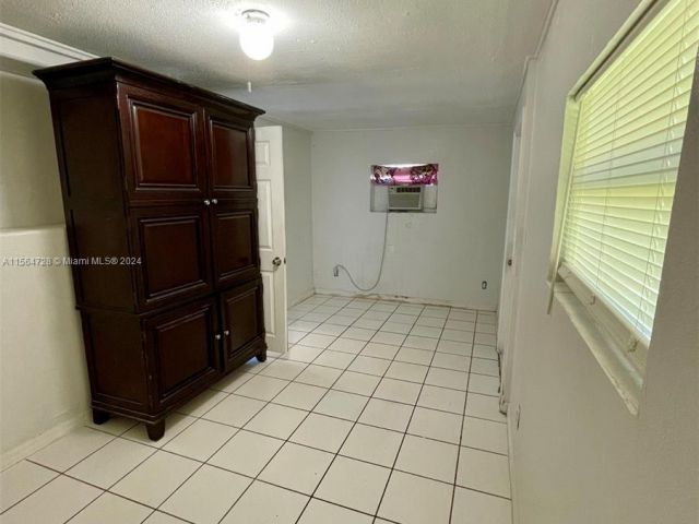 Home for rent at 811 N 64th Ter - photo 5244704