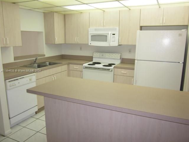 Home for rent at 13725 SW 84 ST I - photo 5252053