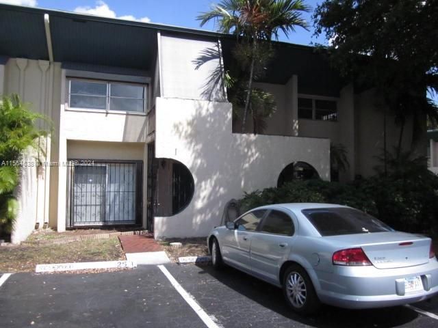 Home for rent at 13725 SW 84 ST I - photo 5252055