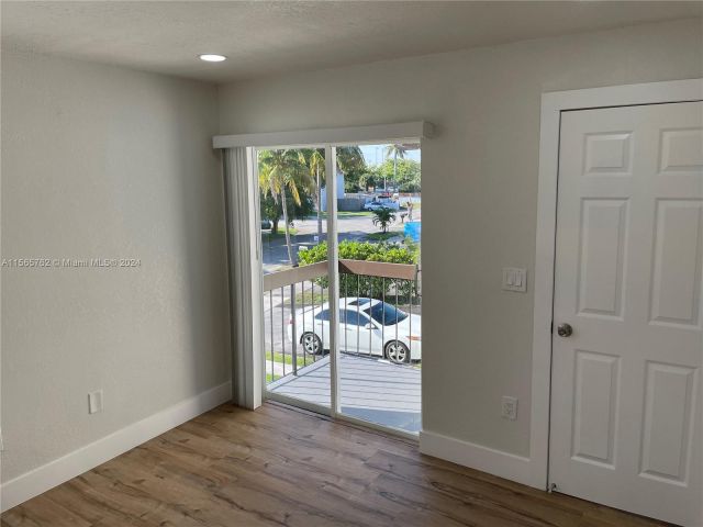 Home for rent at 2513 SW 112th Ct - photo 5245814