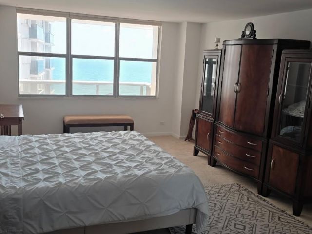 Apartment for rent  Unit #1110 - photo 6046406