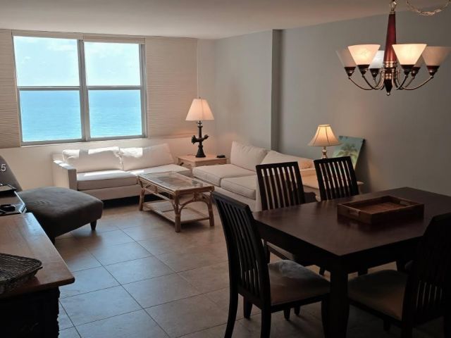 Apartment for rent  Unit #1110 - photo 6046412