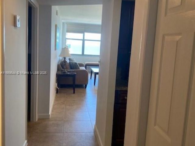 Apartment for rent  Unit #1110 - photo 6046415