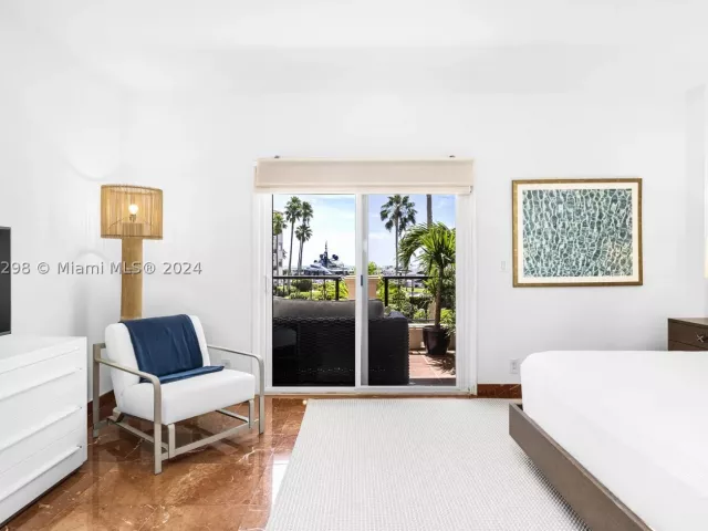3-bedroom condo for sale in Miami Beach - 2221 Fisher Island Dr 3201 - MondialRealty