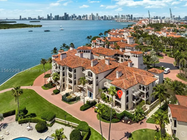 3-bedroom condo for sale in Miami Beach - 2221 Fisher Island Dr 3201 - MondialRealty