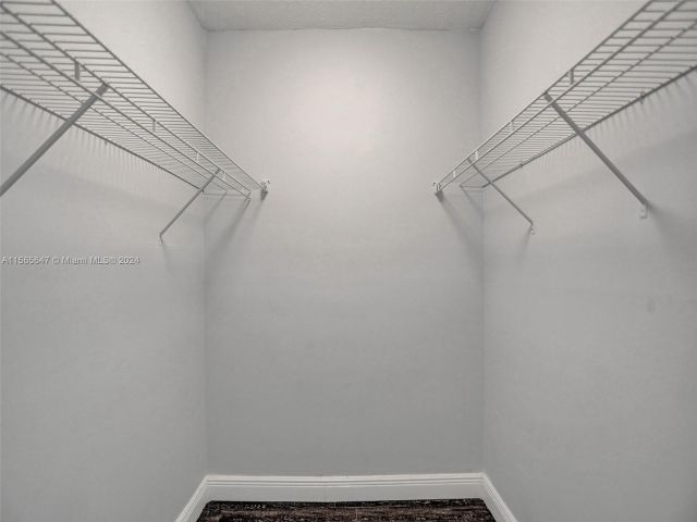 Apartment for rent  Unit #1605 - photo 5351895