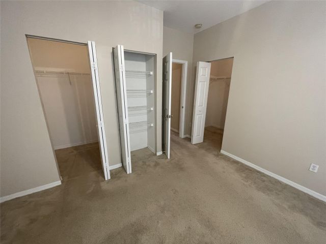 Home for rent at 1055 NW 100th Ave - photo 5261152