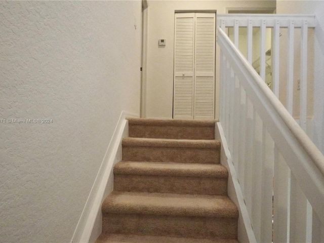 Home for rent at 14941 SW 41st Ln - photo 5250756