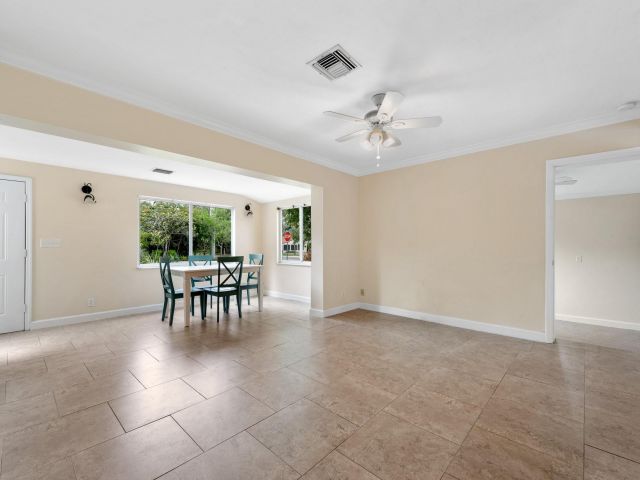 Home for rent at 847 SW 18th Ct - photo 5262497