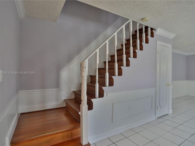 Home for rent at 8387 SW 137th Ave 8387 - photo 5253587